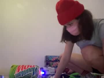 webcam girl mtn_dew_queen capture image #418048