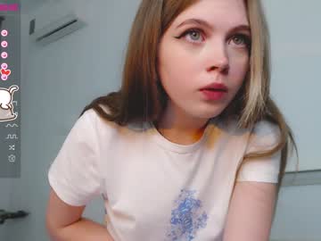 webcam girl small_blondee capture image #4433649