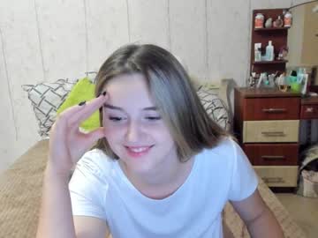 webcam girl emmika_ capture image #3755954