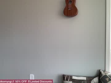 webcam girl bloomyogi capture image #3660047
