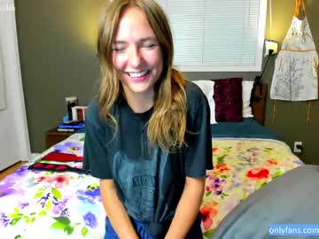 webcam girl innocentprovenguilty capture image #13667