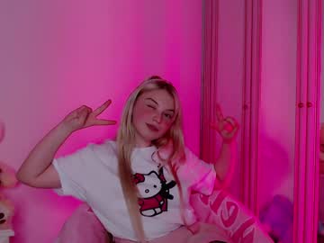 webcam girl shy_blondiee capture image #5160448