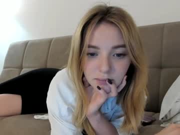 webcam girl olli_ver capture image #4298577