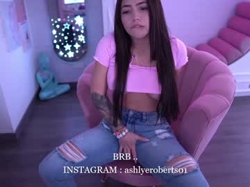 webcam girl ashlyeroberts1 capture image #2500470