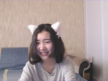 webcam girl kikicola capture image #1740201
