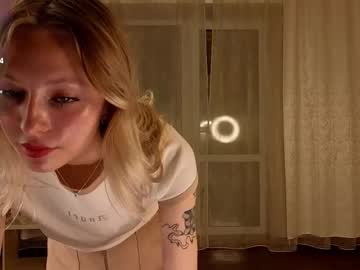 webcam girl lynettedendy capture image #5634660