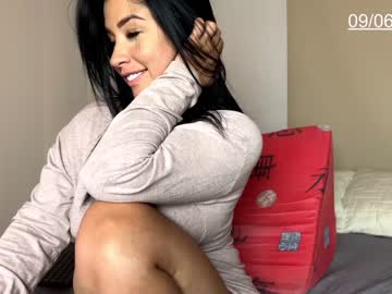 webcam girl amy_queen7 capture image #3683704