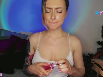 webcam girl _yvie_ capture image #2613256