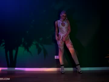webcam girl provocatrixx capture image #4215737