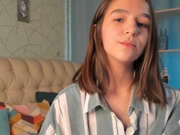 webcam girl catherineandrea capture image #3664916