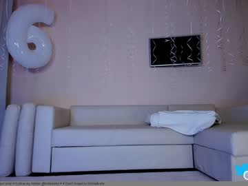 webcam girl hollyextra capture image #5101911