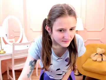 webcam girl blushing_ellie capture image #2612573