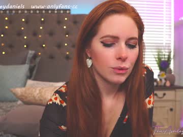 webcam girl theashleydaniels capture image #1676208