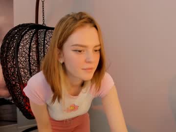 webcam girl cyber__love capture image #4795201