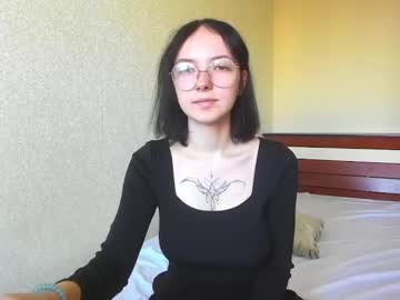 webcam girl emily_lil_dark capture image #4247066