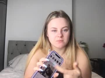 webcam girl tigoldbitties11 capture image #1653460