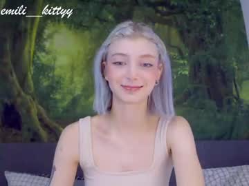 webcam girl lit1le_kitty_ capture image #3302137