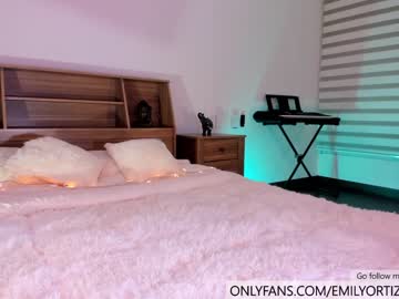 webcam couple emilyortiz_ capture image #3352166