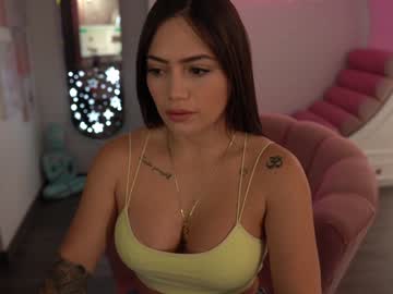 webcam girl ashlyeroberts1 capture image #1139687