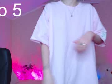 webcam girl lit1le_kitty_ capture image #1501358