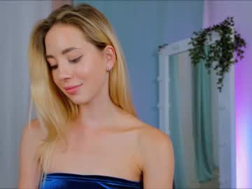webcam girl emmi_rosee capture image #3351106