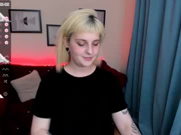 webcam girl yolandi_toit capture image #3104793