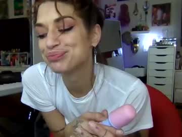 webcam girl jaspyrrr capture image #5504612