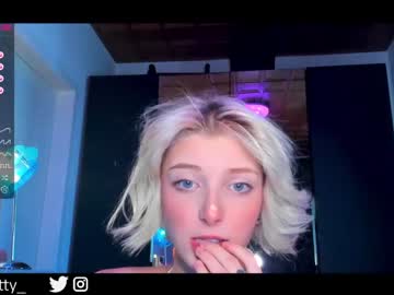 webcam girl lit1le_kitty_ capture image #3855682