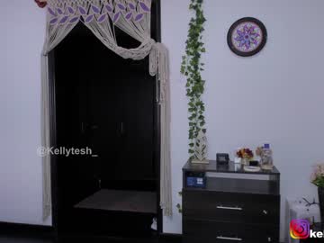 webcam girl kellytesh capture image #376359
