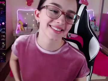 webcam girl queen_kitty1818 capture image #4710597