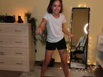 webcam girl ella_flar_ capture image #3983856