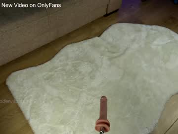 webcam girl naughtyrider69 capture image #2185679