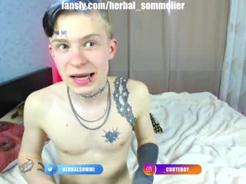 webcam man herbal_sommelier capture image #2585592