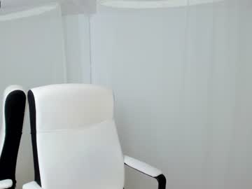 webcam girl ingridblondy94 capture image #3436666