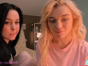 webcam couple newmansteele capture image #2237570