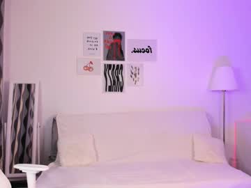 webcam girl miavixxenn capture image #5603434