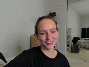 webcam girl innocentprovenguilty capture image #744796