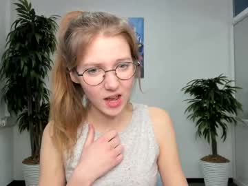 webcam girl avis_ryan capture image #1634135