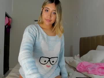 webcam girl amelie_bunny_real capture image #2369881