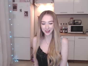 webcam girl gudeeetama capture image #512327