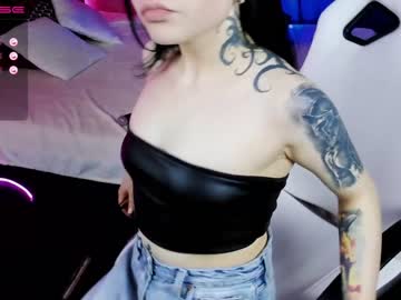 webcam girl lina_bitch capture image #3000780
