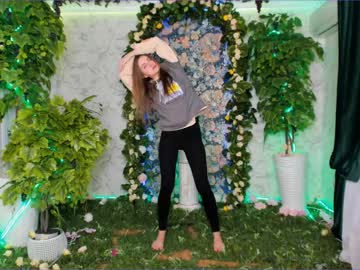webcam girl elizabeth_wong capture image #467369
