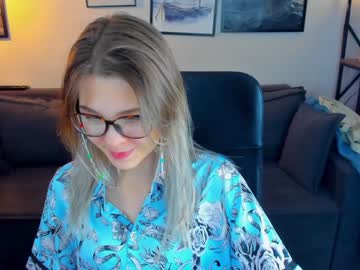 webcam girl lisa_roses capture image #4668321