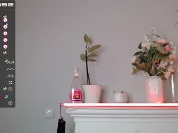 webcam girl small_blondee capture image #3924779