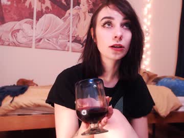 webcam girl eeeveee capture image #1813415