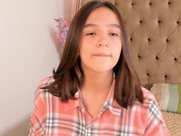 webcam girl catherineandrea capture image #3702514