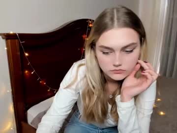 webcam girl lilliankooper capture image #2726610