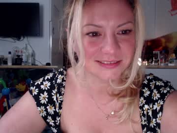 webcam girl kiradivine capture image #2568363