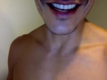 webcam man cutfit123 capture image #292657