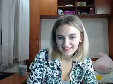 webcam girl melena_shy capture image #404158